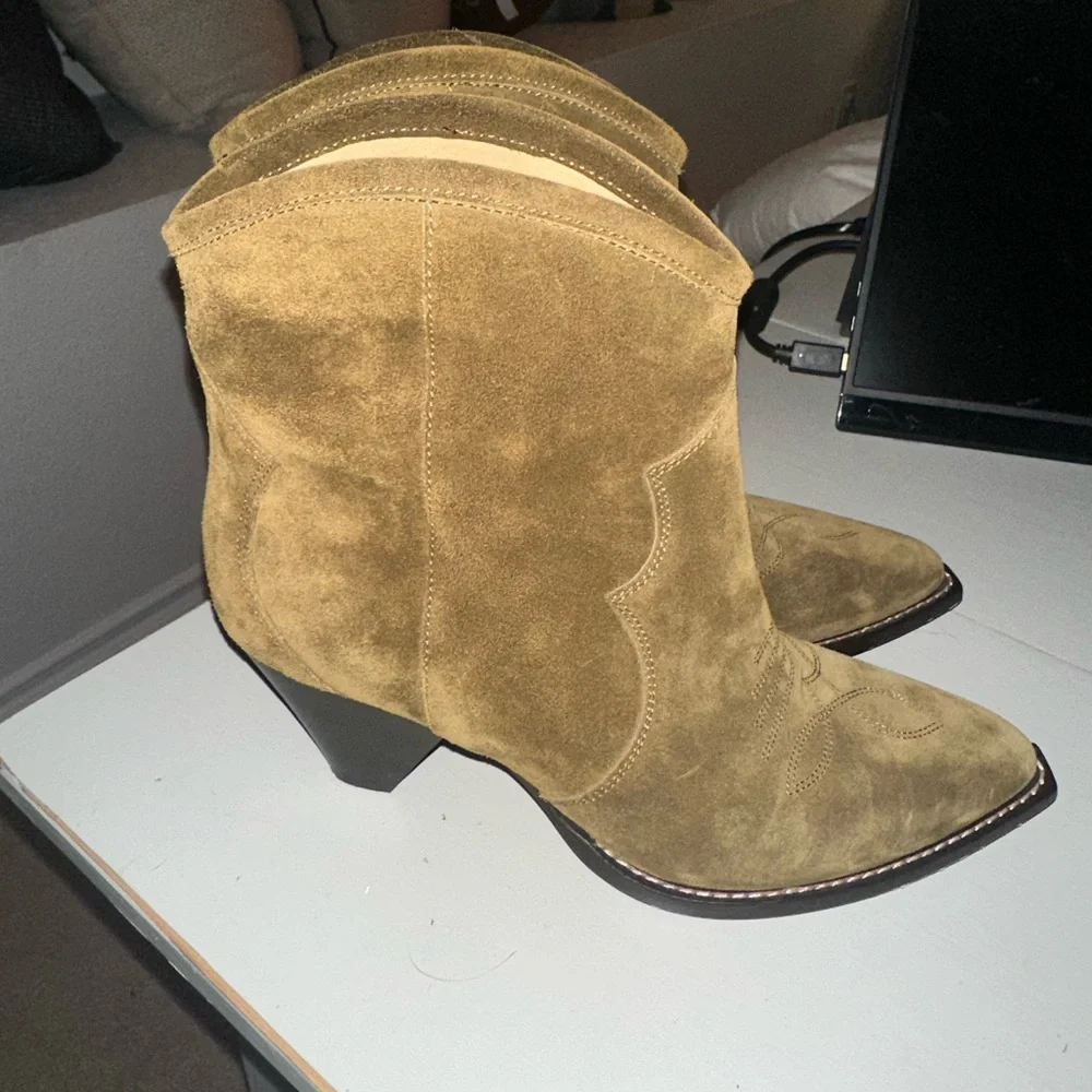 Used Isabel Marant Darizo Suede Western Boots Size 39 - Picture 6 of 6